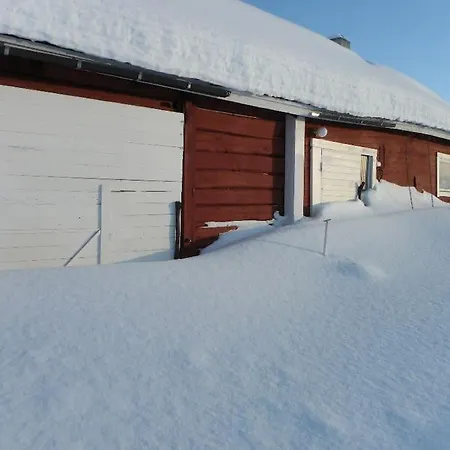 Apartment Old Holmila-old Manor Holmila The Lure Of Lapland Tiainen